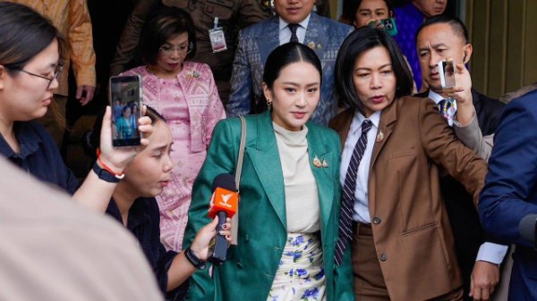 汇丰配资 &#34;录音门&#34;触发调查，泰国最年轻总理佩通坦执政不到一年即被停职